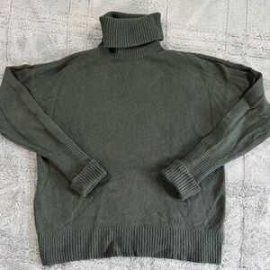 Women’s Green Turtleneck Sweater